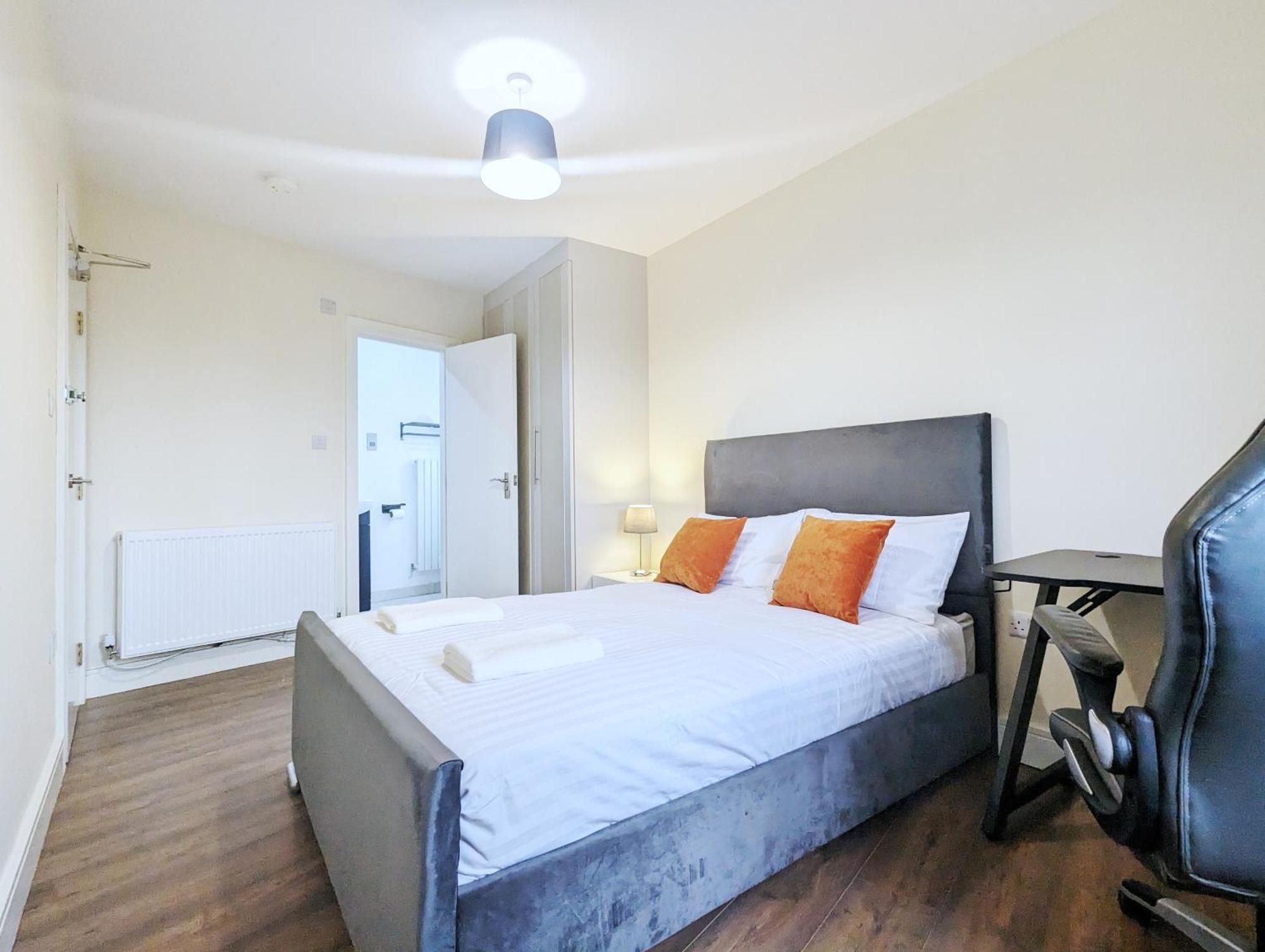 Rooms Near City Centre Private Bath Free Parking ยอร์ค ภายนอก รูปภาพ