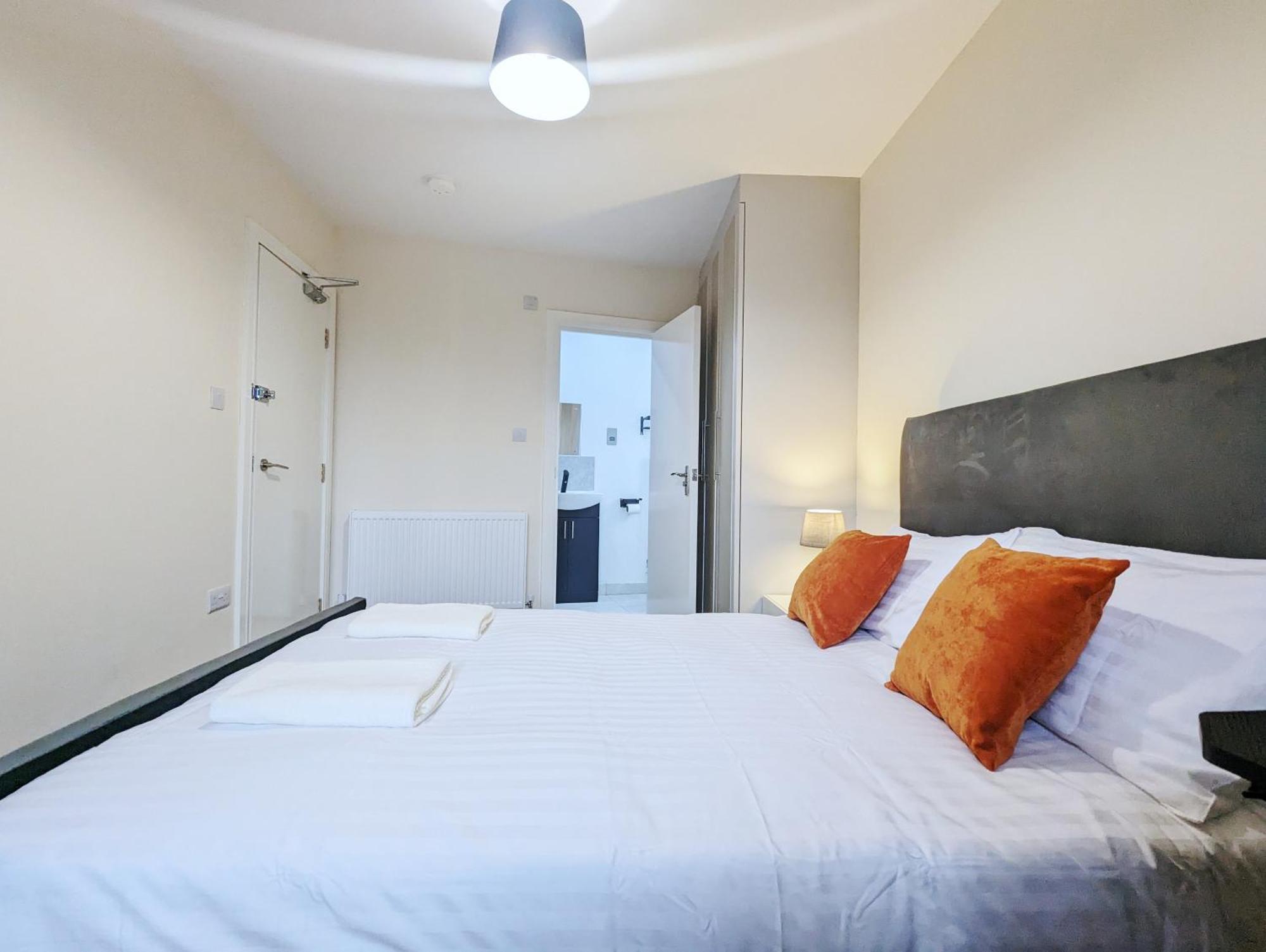 Rooms Near City Centre Private Bath Free Parking ยอร์ค ภายนอก รูปภาพ