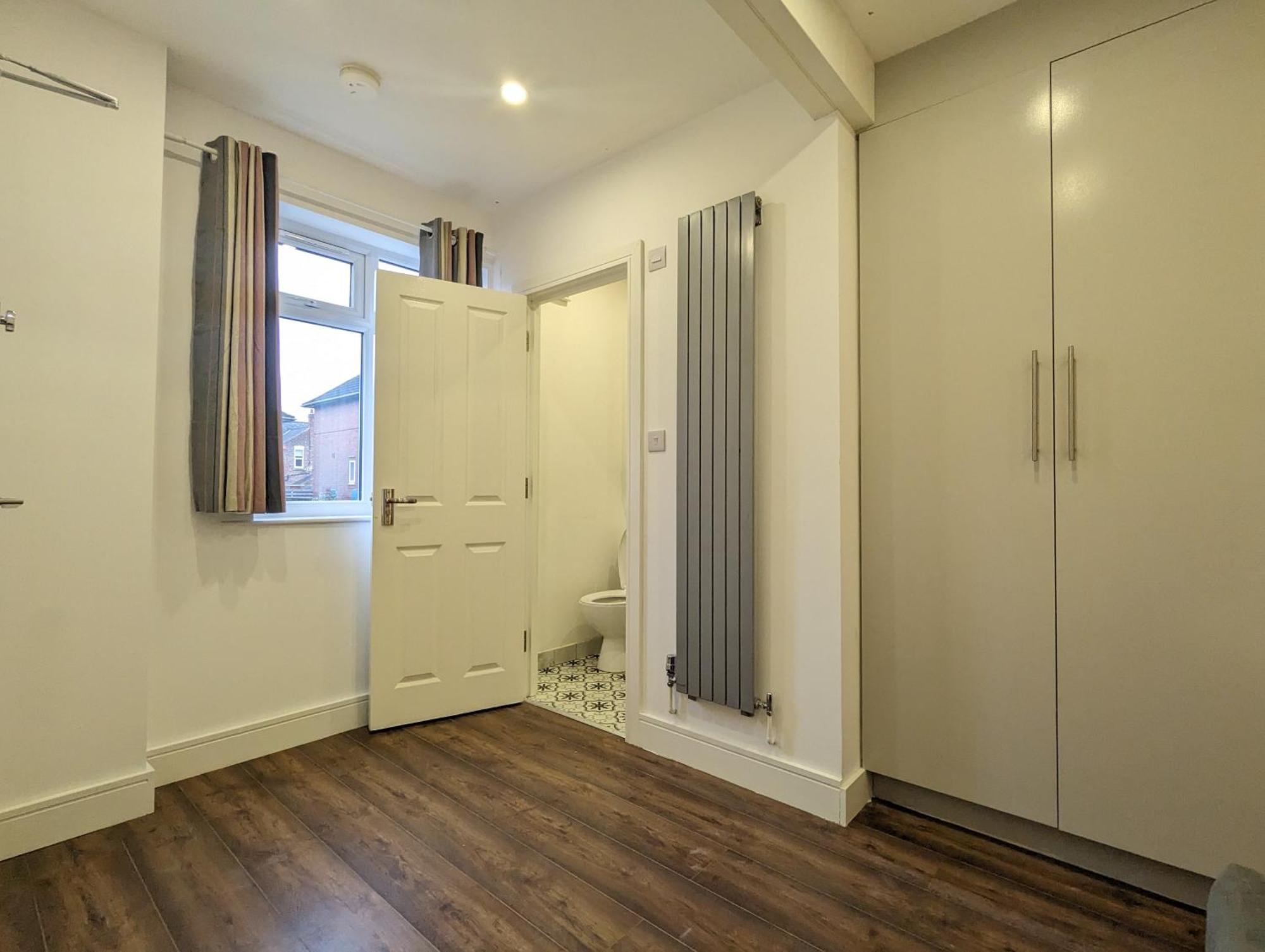 Rooms Near City Centre Private Bath Free Parking ยอร์ค ภายนอก รูปภาพ