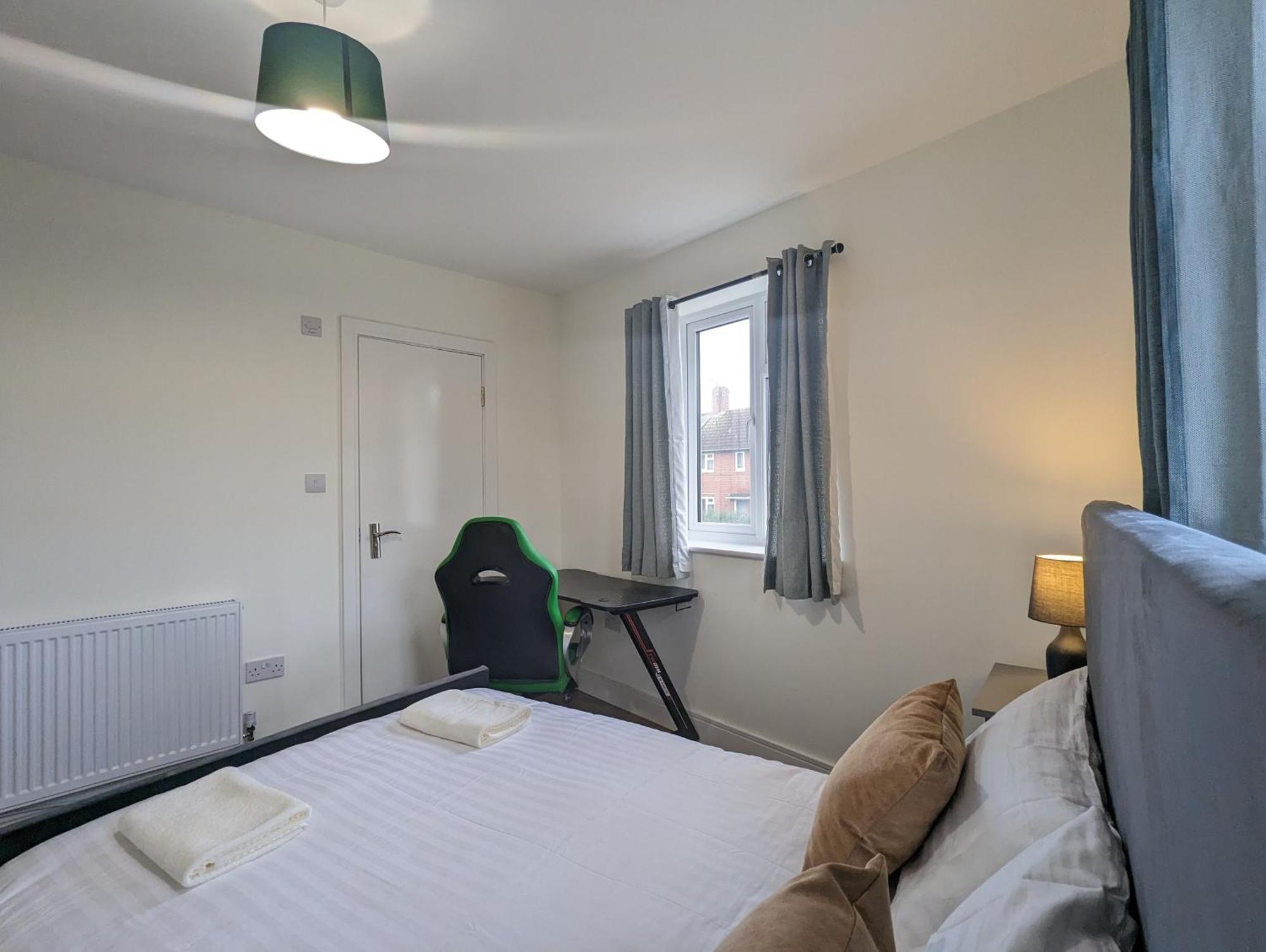 Rooms Near City Centre Private Bath Free Parking ยอร์ค ภายนอก รูปภาพ