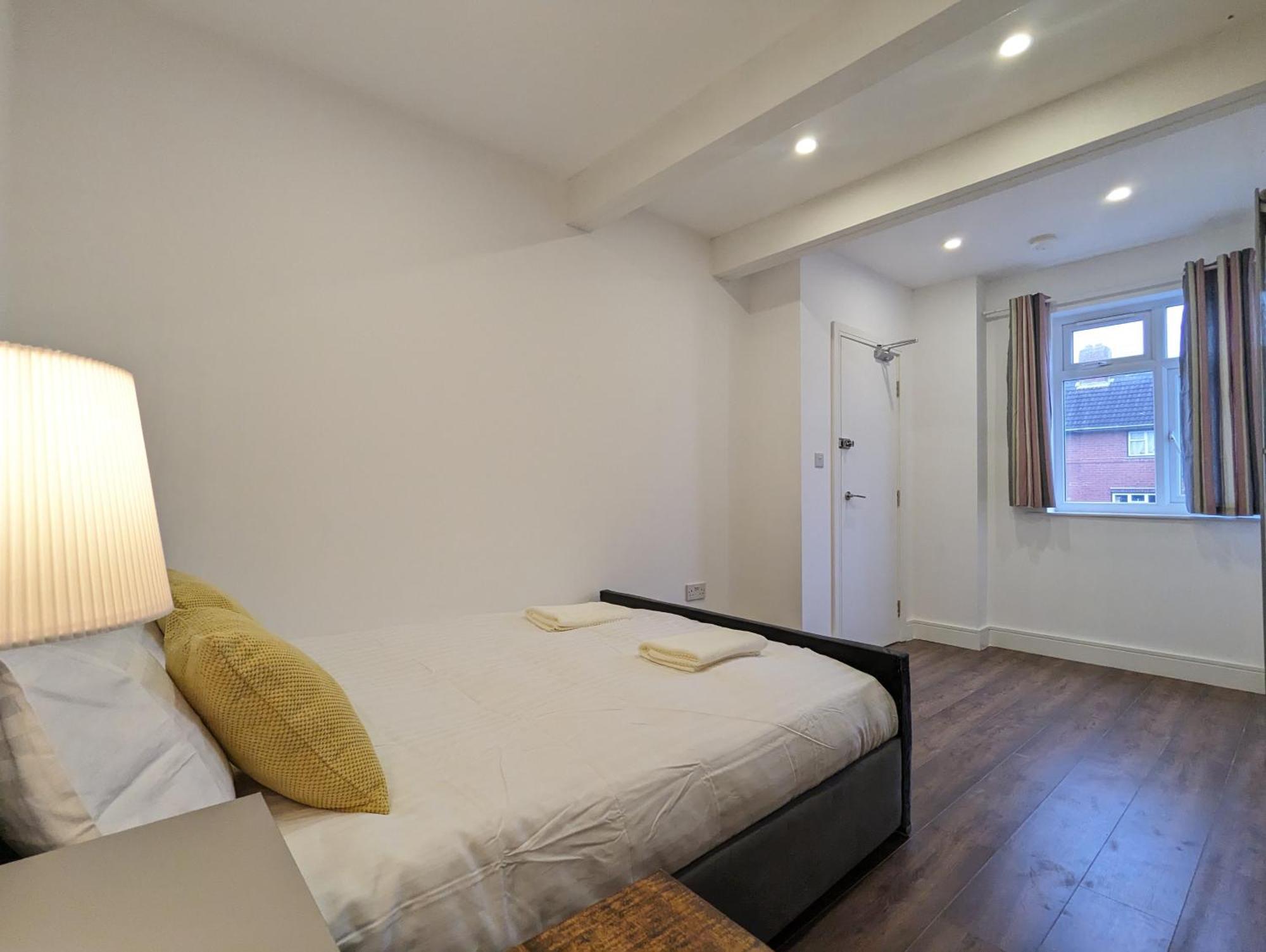 Rooms Near City Centre Private Bath Free Parking ยอร์ค ภายนอก รูปภาพ