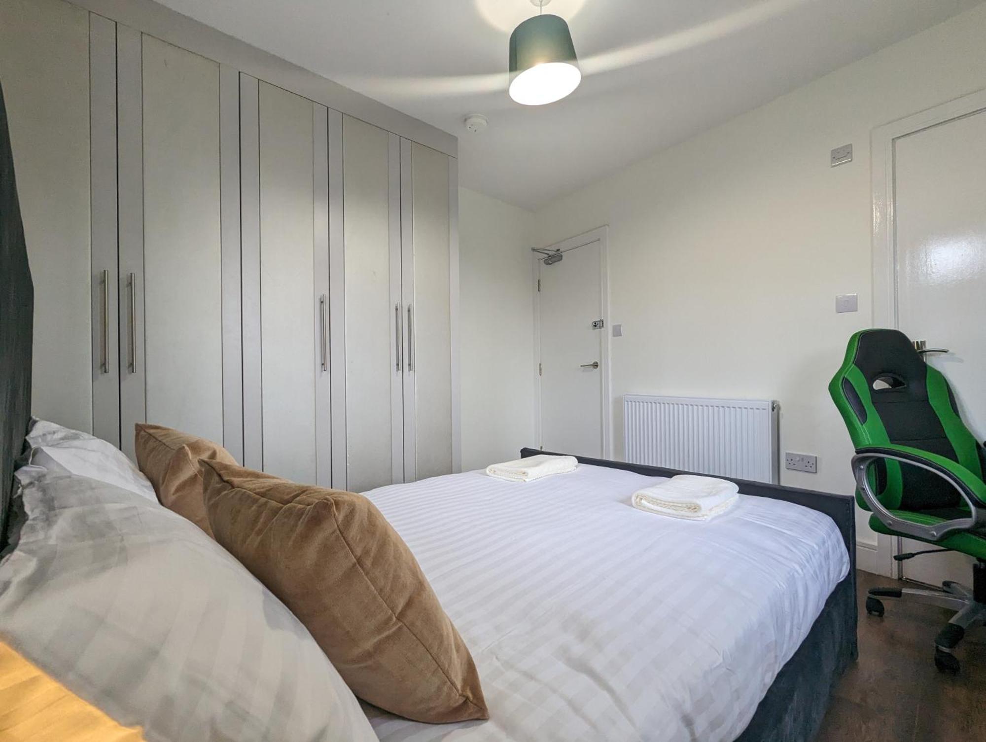 Rooms Near City Centre Private Bath Free Parking ยอร์ค ภายนอก รูปภาพ