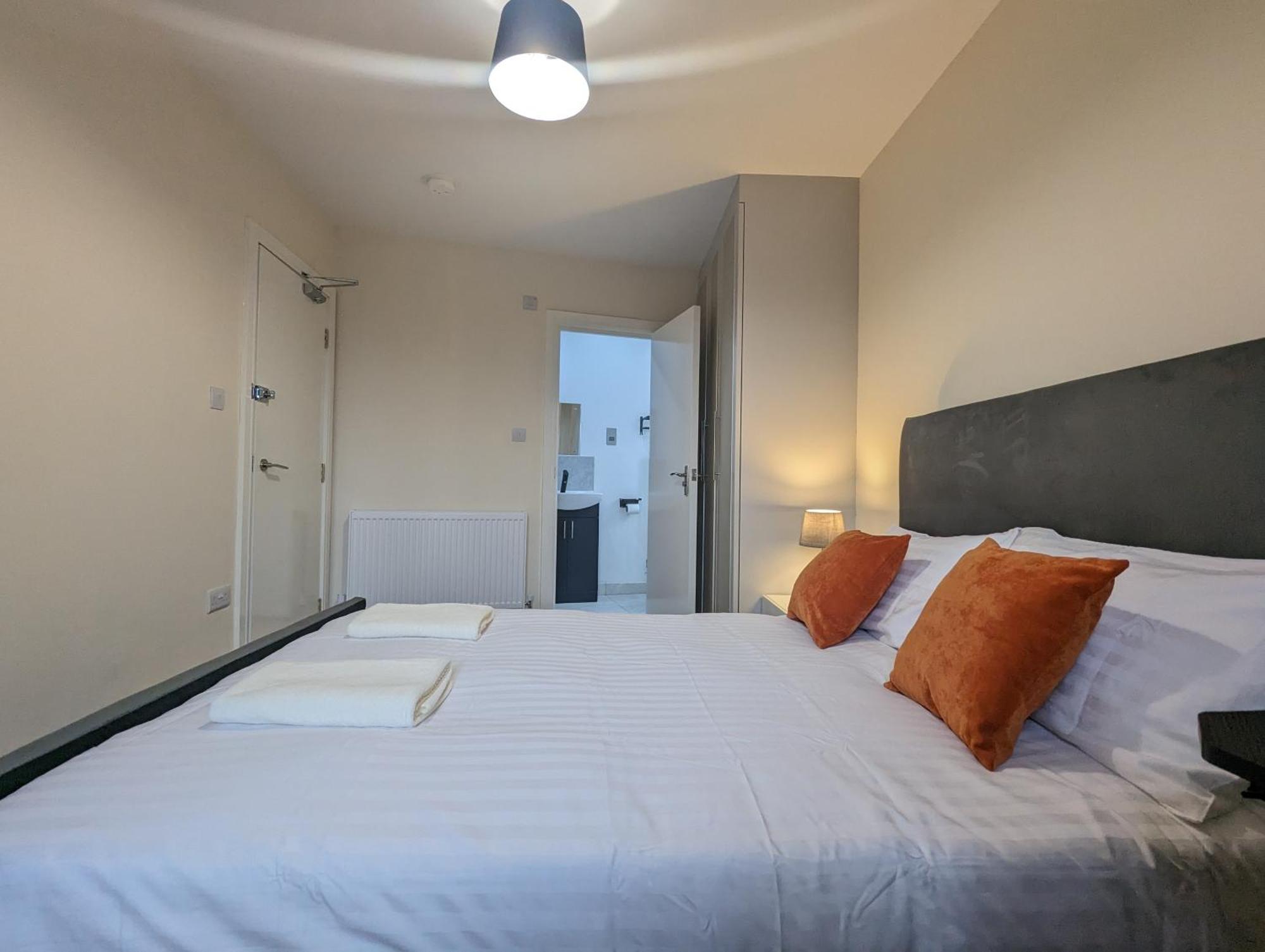 Rooms Near City Centre Private Bath Free Parking ยอร์ค ภายนอก รูปภาพ