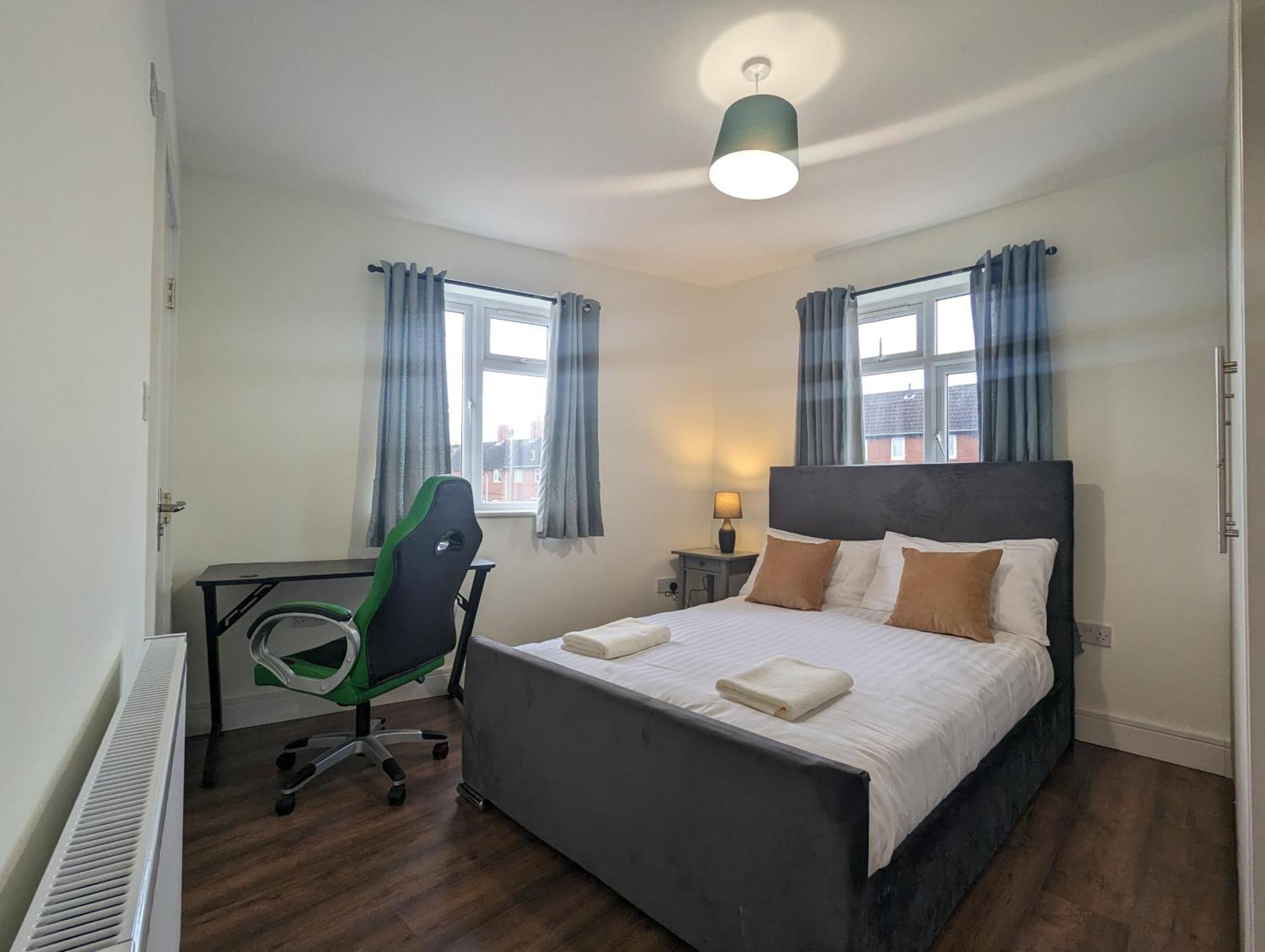 Rooms Near City Centre Private Bath Free Parking ยอร์ค ภายนอก รูปภาพ