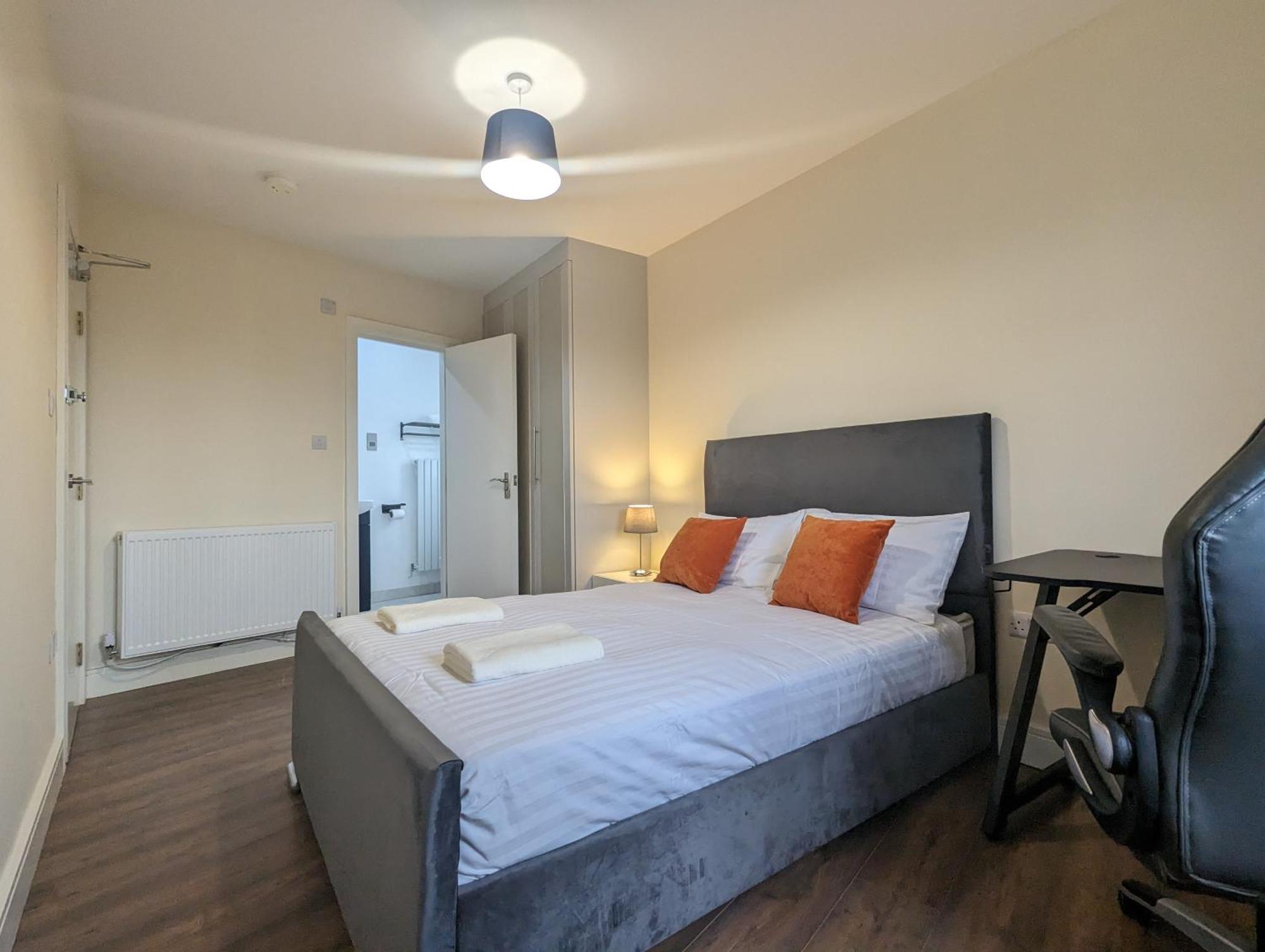 Rooms Near City Centre Private Bath Free Parking ยอร์ค ภายนอก รูปภาพ